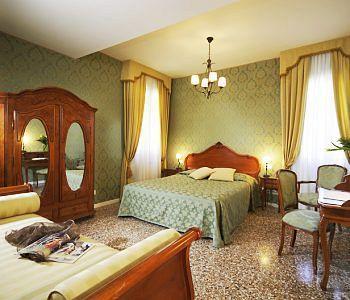 Al Palazzetto Bed and breakfast 2*