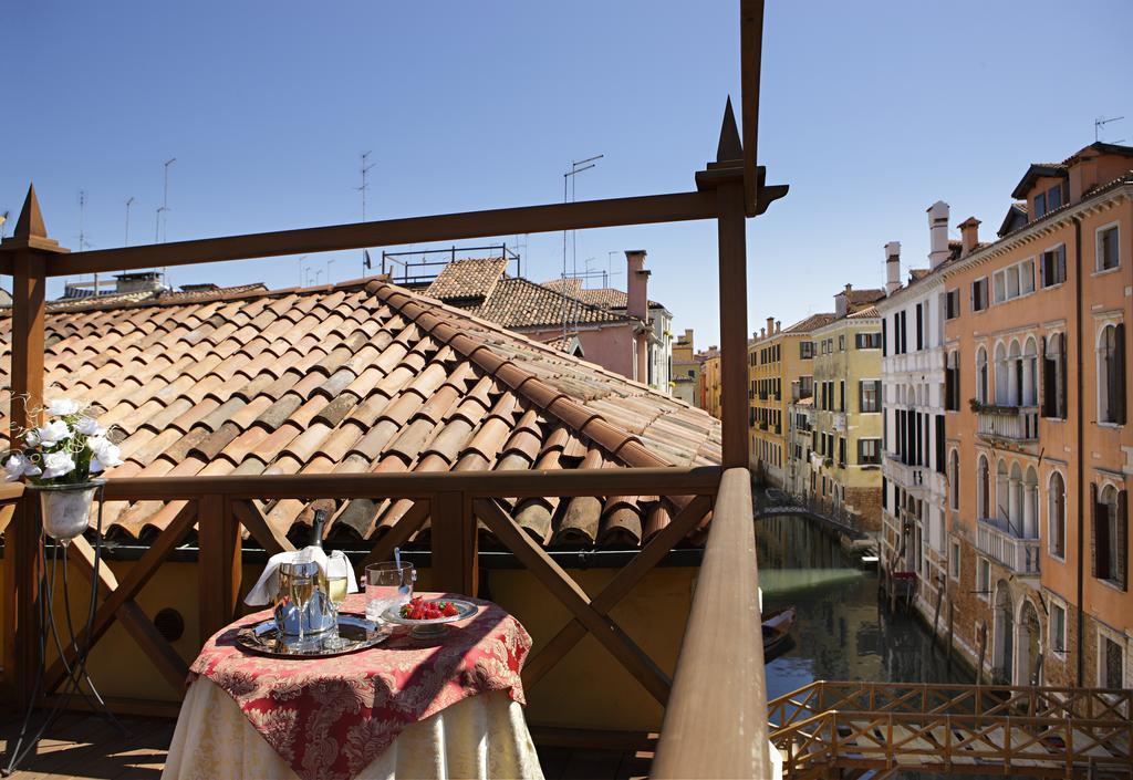 Al Palazzetto Venecia